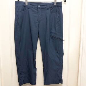 Eddie Bauer Women’s Capri Pants Color Navy Blue Size 10